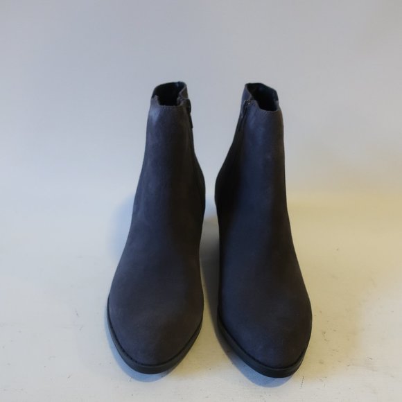 NWOB VANELI BEATY GREY SUEDE ZIP-UP BOOTIE 7.5 * - Picture 4 of 10